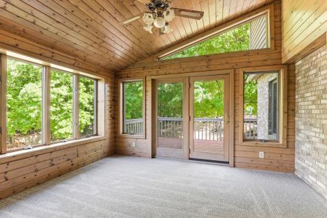 2133 Trumble Court Chaska MN 55318