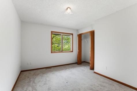 2133 Trumble Court Chaska MN 55318