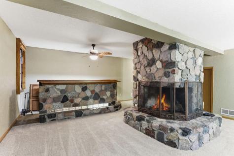 2133 Trumble Court Chaska MN 55318