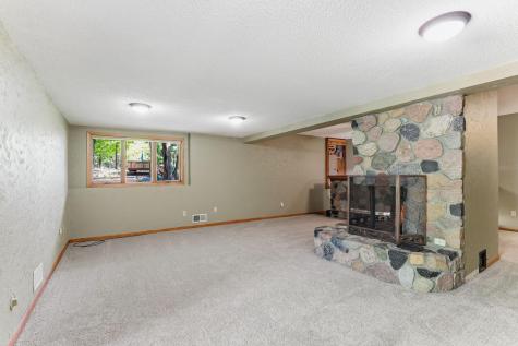 2133 Trumble Court Chaska MN 55318