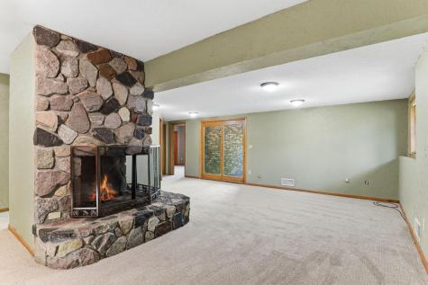 2133 Trumble Court Chaska MN 55318