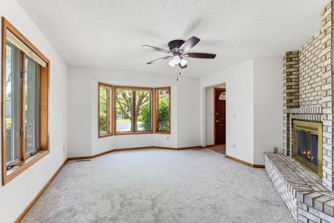 2133 Trumble Court Chaska MN 55318