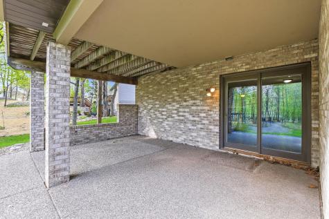 2133 Trumble Court Chaska MN 55318