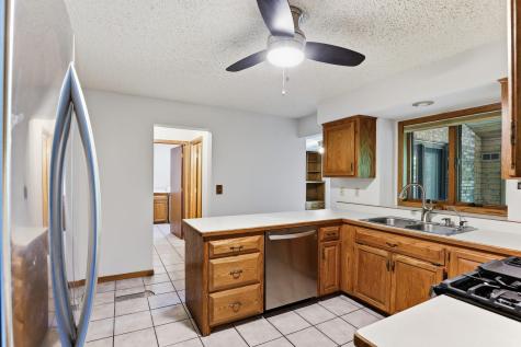 2133 Trumble Court Chaska MN 55318