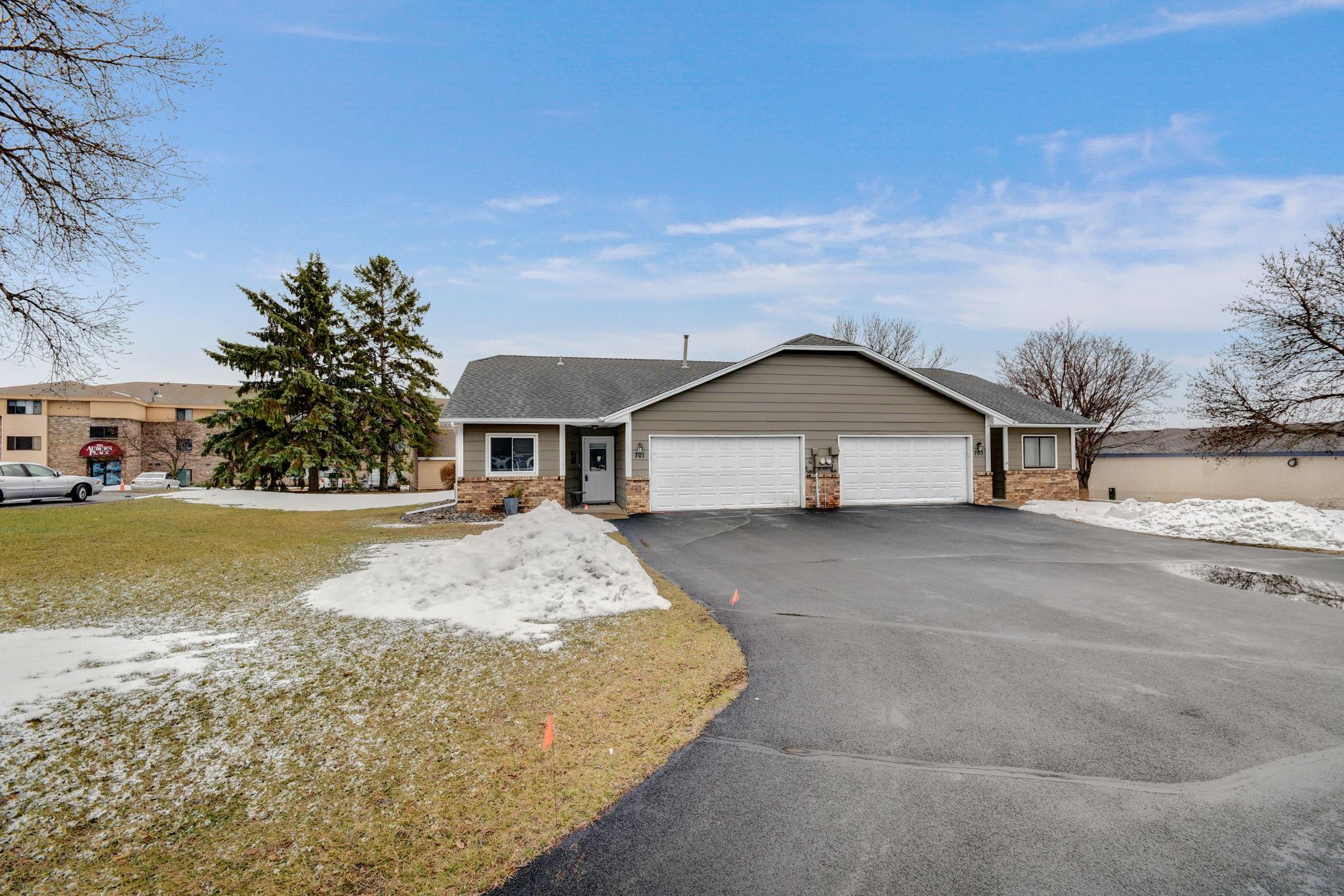 701 Auburn Place NW Elk River MN 55330