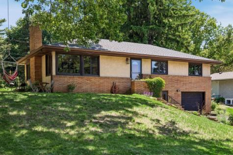2356 Tophill Circle Roseville MN 55113