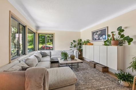 2356 Tophill Circle Roseville MN 55113