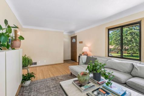 2356 Tophill Circle Roseville MN 55113