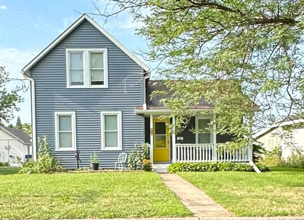 816 Home Street Kenyon MN 55946