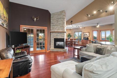 726 N 4th Street La Crescent MN 55947