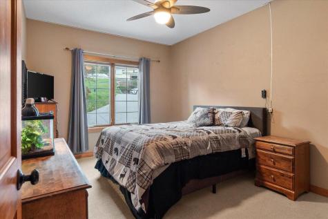 726 N 4th Street La Crescent MN 55947