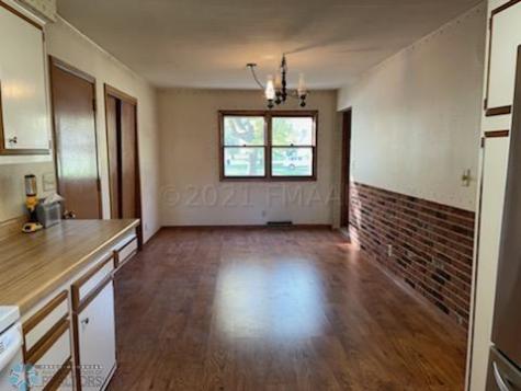 802 11th Avenue N Moorhead MN 56560