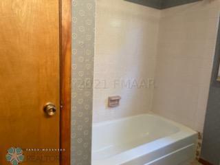 802 11th Avenue N Moorhead MN 56560