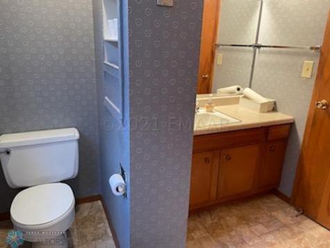 802 11th Avenue N Moorhead MN 56560