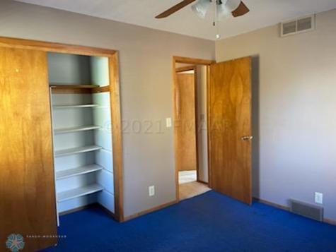 802 11th Avenue N Moorhead MN 56560