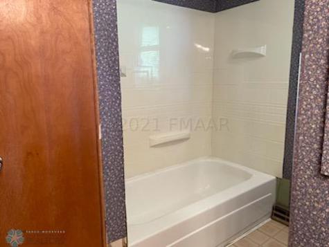 802 11th Avenue N Moorhead MN 56560