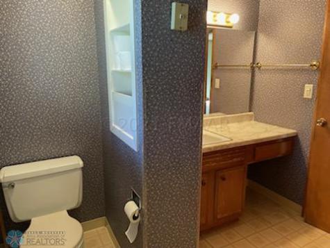 802 11th Avenue N Moorhead MN 56560