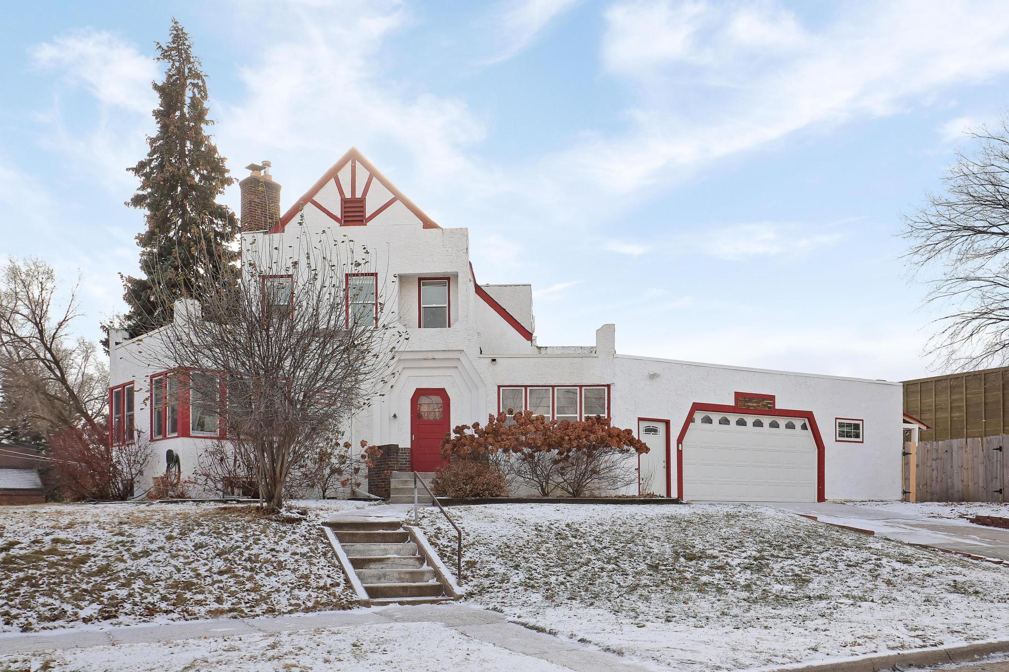 2376 Bayless Place Saint Paul MN 55114
