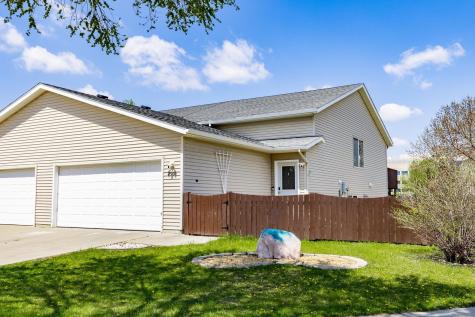 2901 Dakota Park Circle S Fargo ND 58104