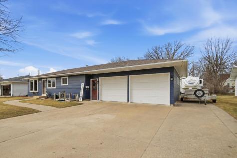 238 13th Street SW Owatonna MN 55060