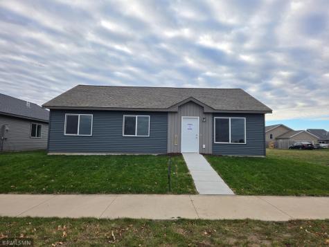 2024 Essler Drive Saint Peter MN 56082
