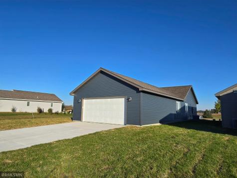 2024 Essler Drive Saint Peter MN 56082