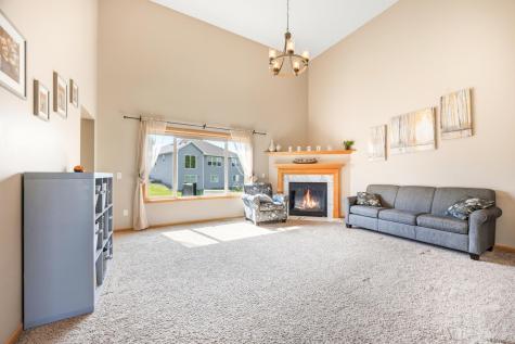 7364 Lambert Avenue NE Albertville MN 55301