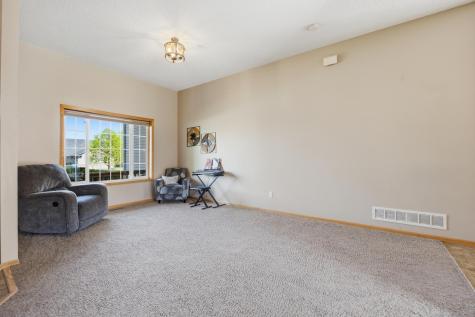 7364 Lambert Avenue NE Albertville MN 55301