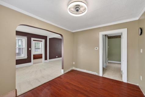 2719 16th Avenue E North Saint Paul MN 55109