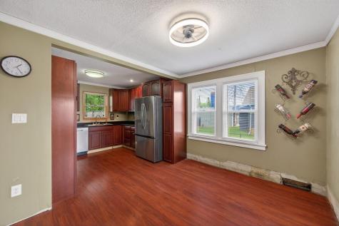 2719 16th Avenue E North Saint Paul MN 55109