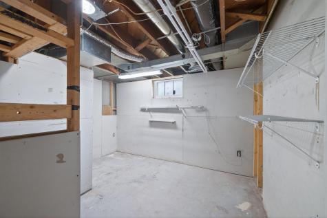 2719 16th Avenue E North Saint Paul MN 55109