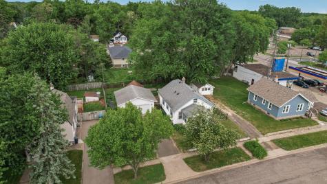 2719 16th Avenue E North Saint Paul MN 55109
