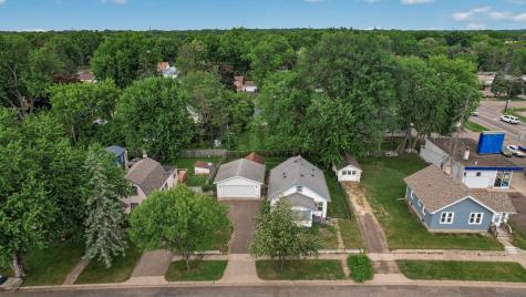 2719 16th Avenue E North Saint Paul MN 55109