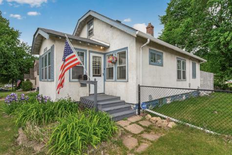 2719 16th Avenue E North Saint Paul MN 55109