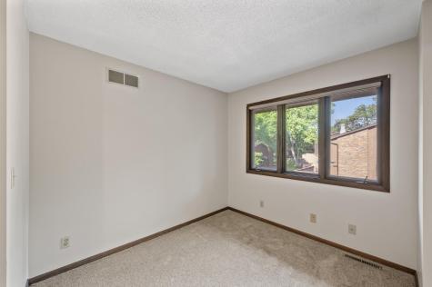 2671 Sumac Ridge White Bear Lake MN 55110