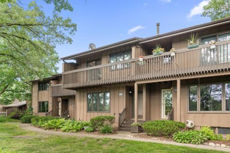 2671 Sumac Ridge White Bear Lake MN 55110