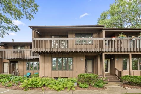2671 Sumac Ridge White Bear Lake MN 55110