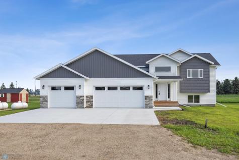 300 Prairie Drive N Hankinson ND 58041