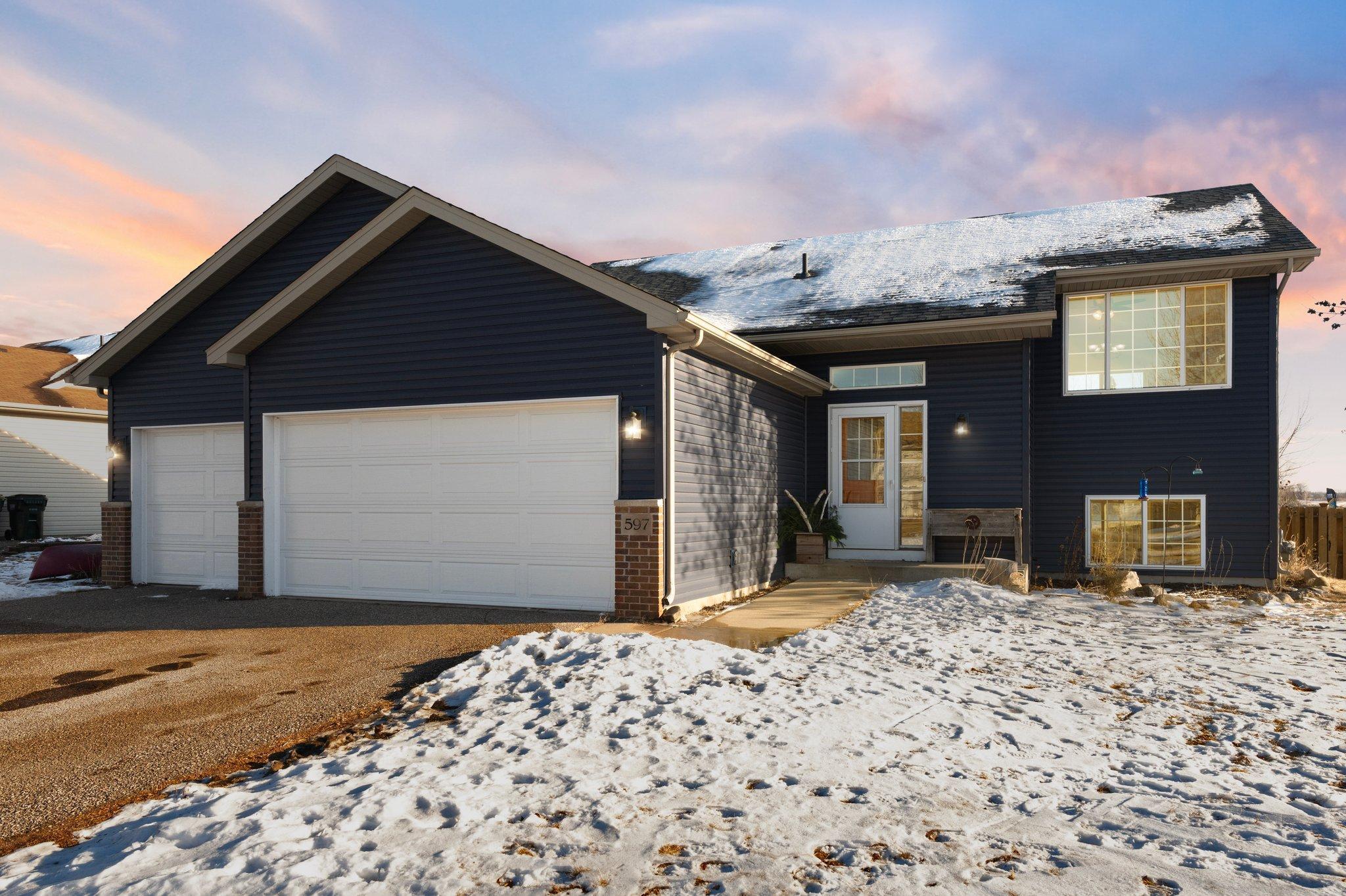 597 Knollwood Street W Annandale MN 55302