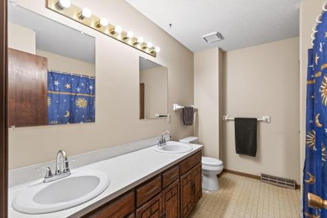 3454 138th Court NW Andover MN 55304