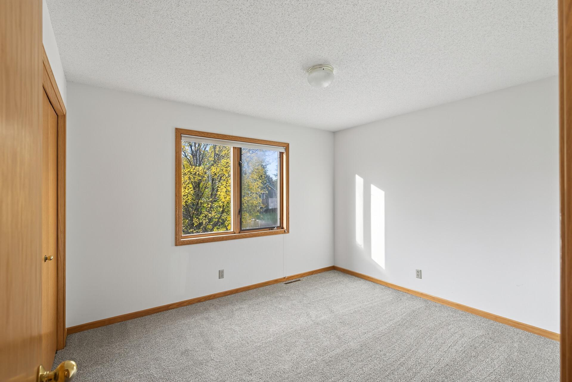 14786 Hallmark Drive Apple Valley MN 55124