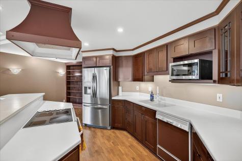 168 6th Street E Saint Paul MN 55101