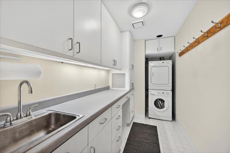 168 6th Street E Saint Paul MN 55101