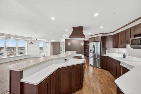 168 6th Street E Saint Paul MN 55101
