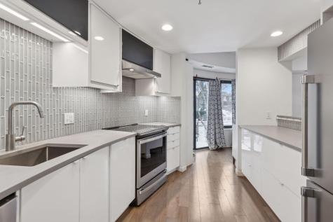 3151 Dean Court Minneapolis MN 55416