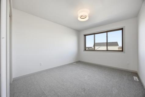 7647 Cub Creek Way Horace ND 58047