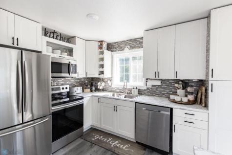 1964 54th Avenue S Fargo ND 58104