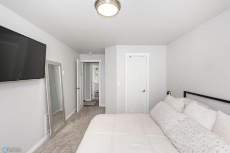 1964 54th Avenue S Fargo ND 58104