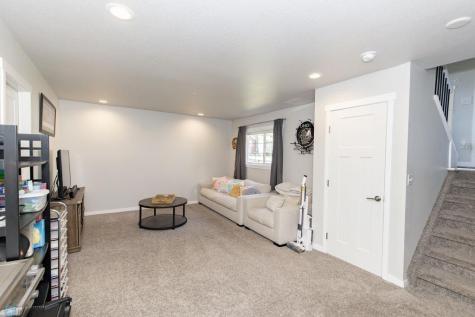 1964 54th Avenue S Fargo ND 58104