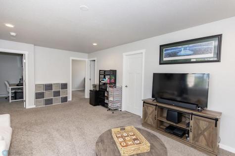 1964 54th Avenue S Fargo ND 58104